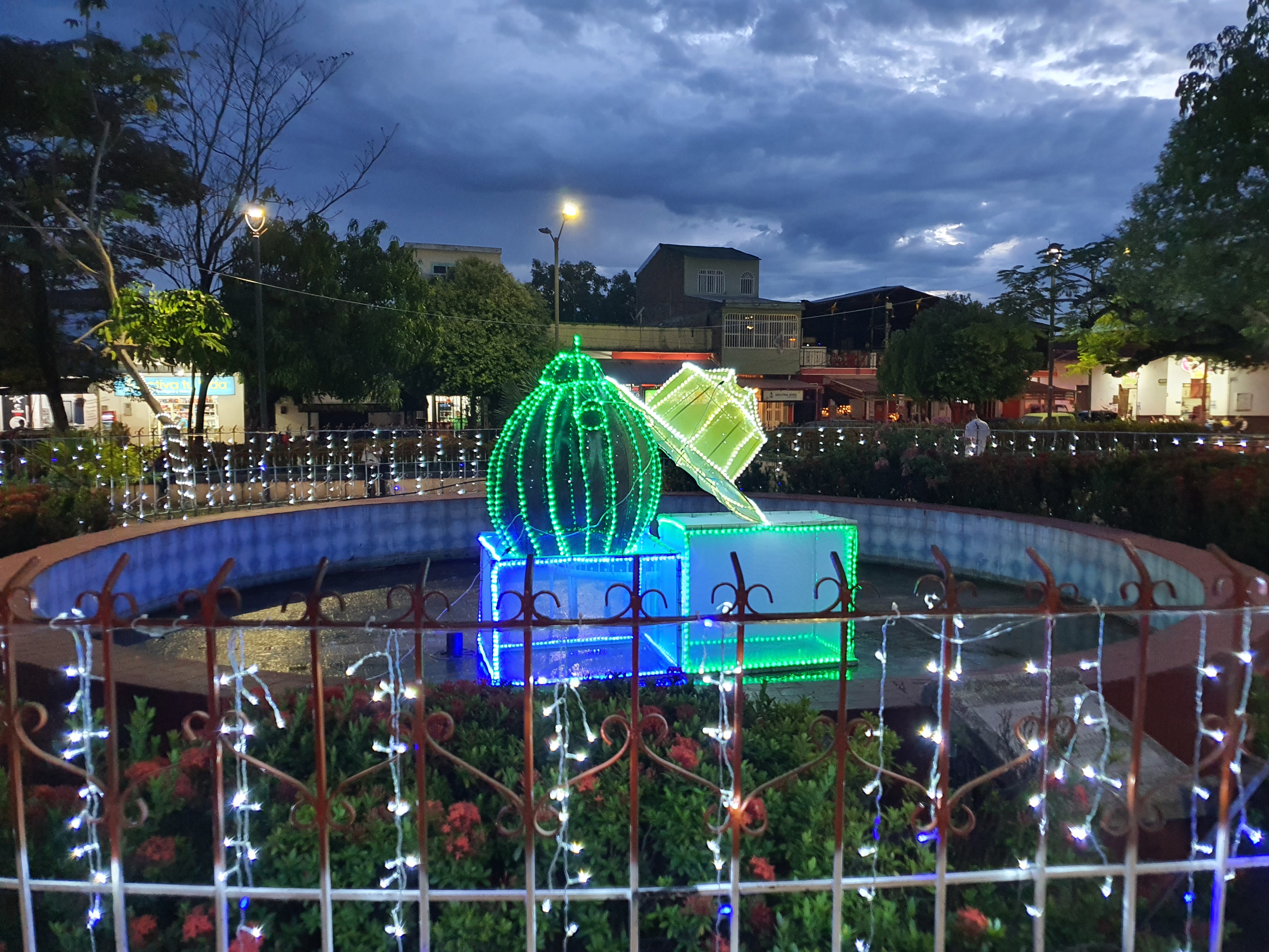 Diseño e implementación de Alumbrado Navideño 1